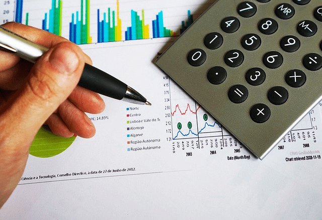 illustration of automated financial reporting